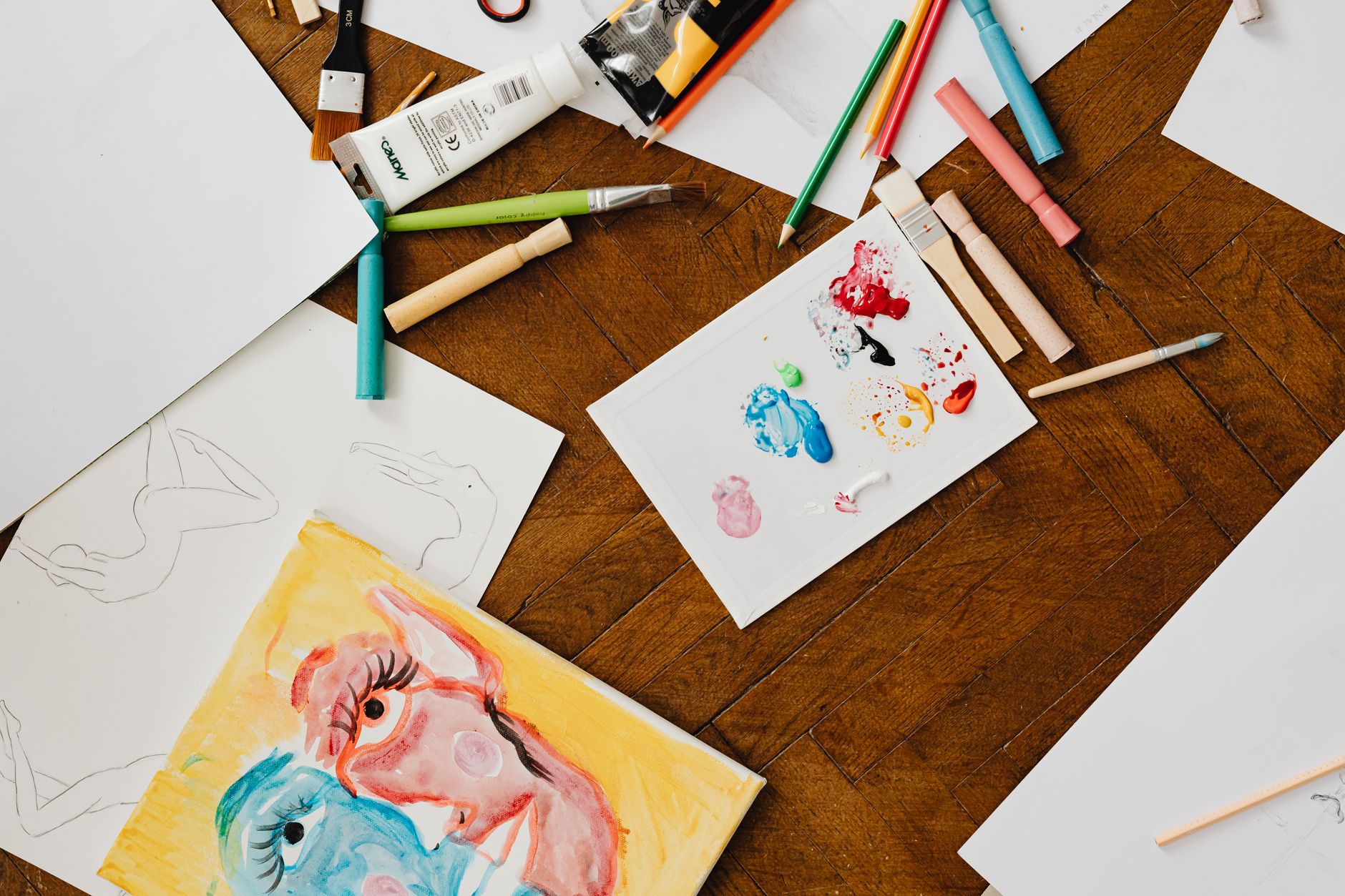 A bright lifestyle photo depicting beyond canvas creative art projects vibrant lifestyle.
